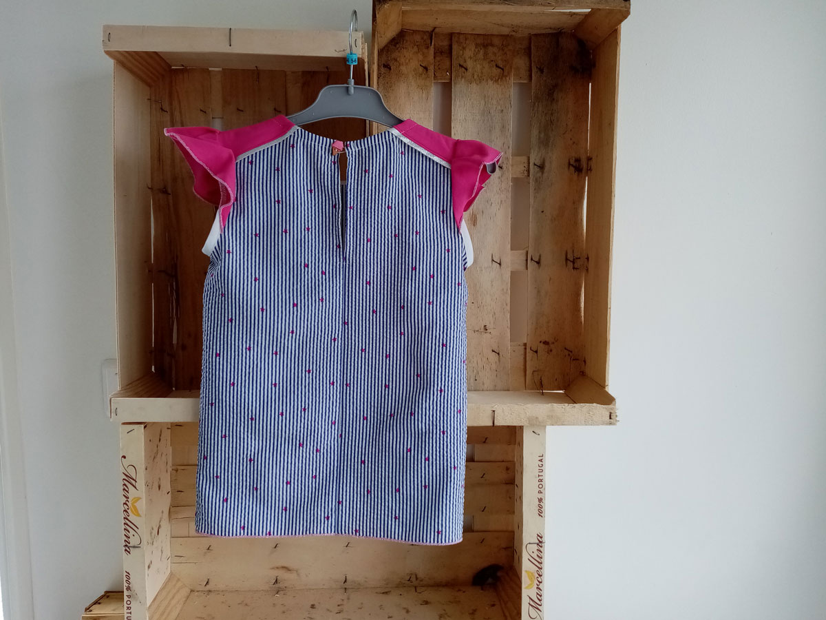 blouseFille-LB2-1200x900 Photo blouse fille dos