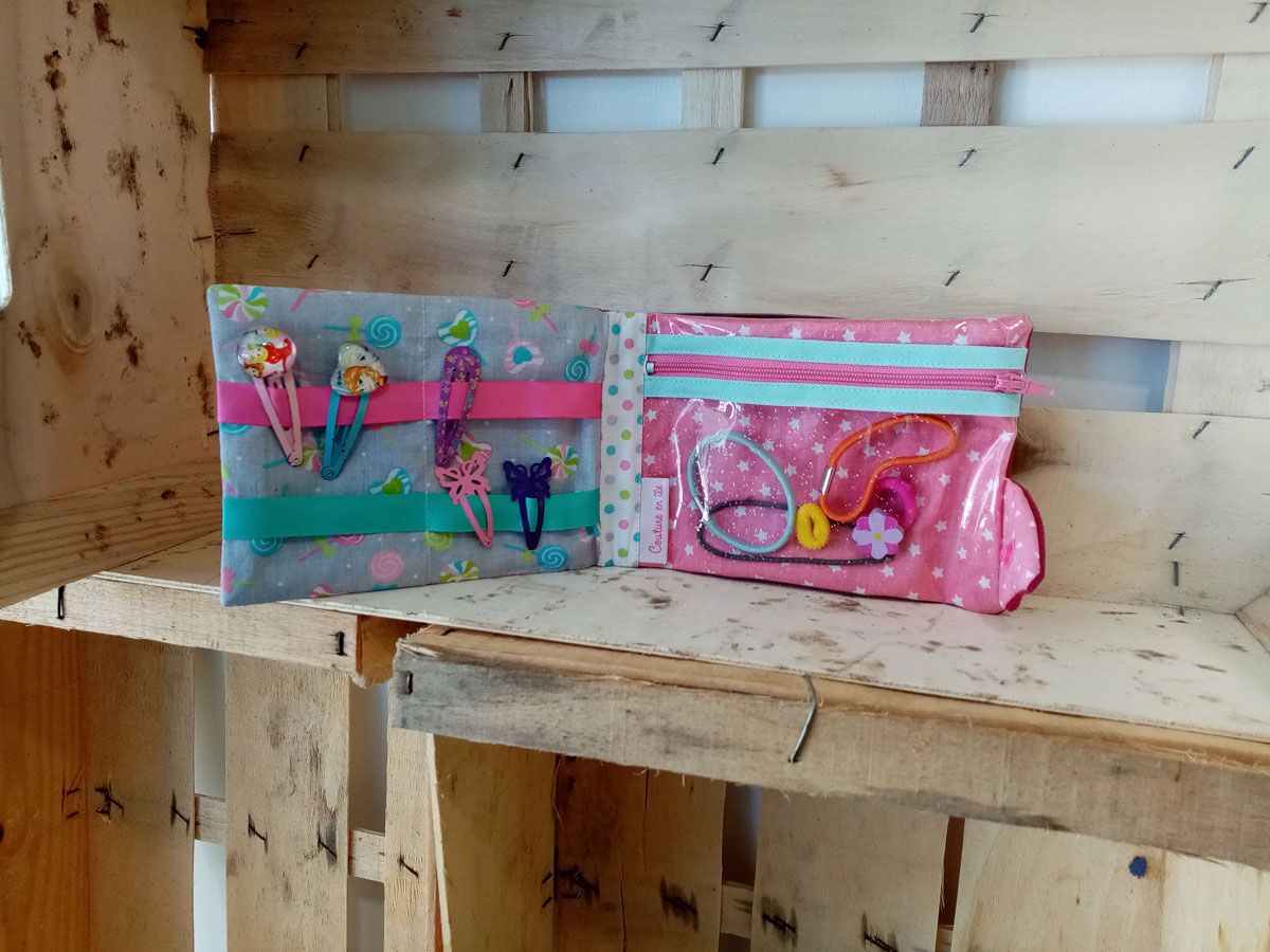 Photo trousse pour barettes